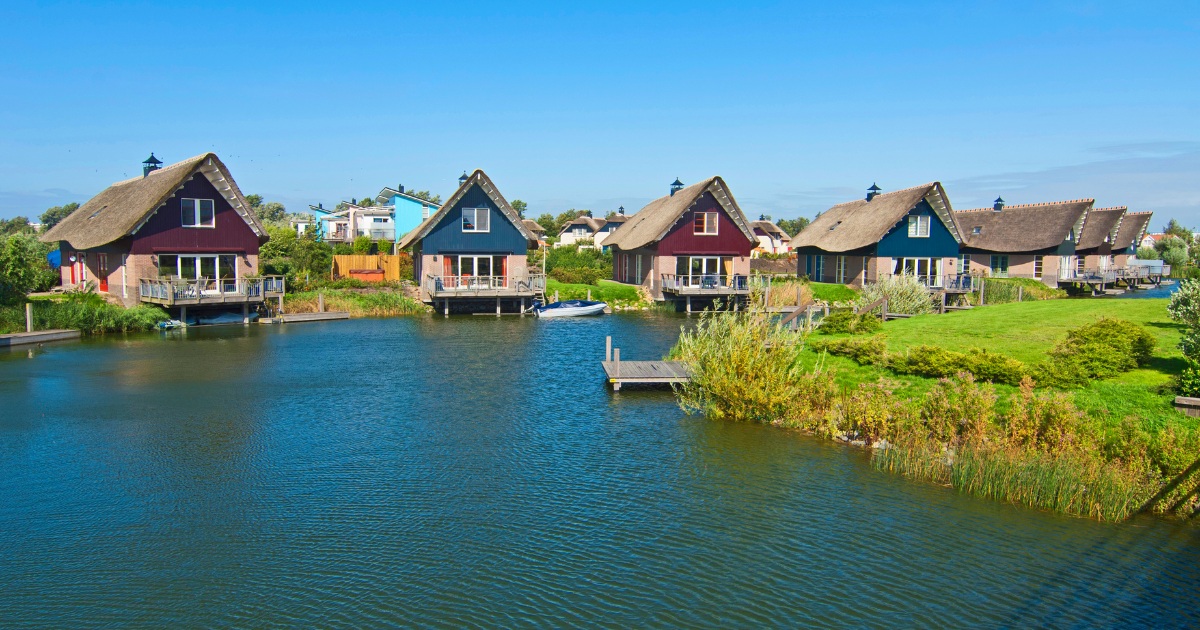 Vakantiehuisjes aan het water